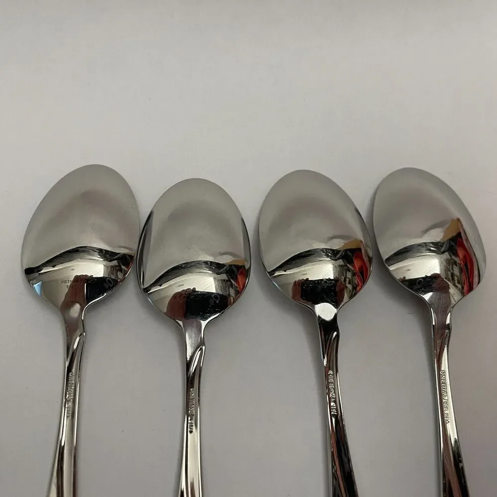 Oneida‎ Flight-Reliance Spoons USA 18/8 Stainless Steel 6 3/4